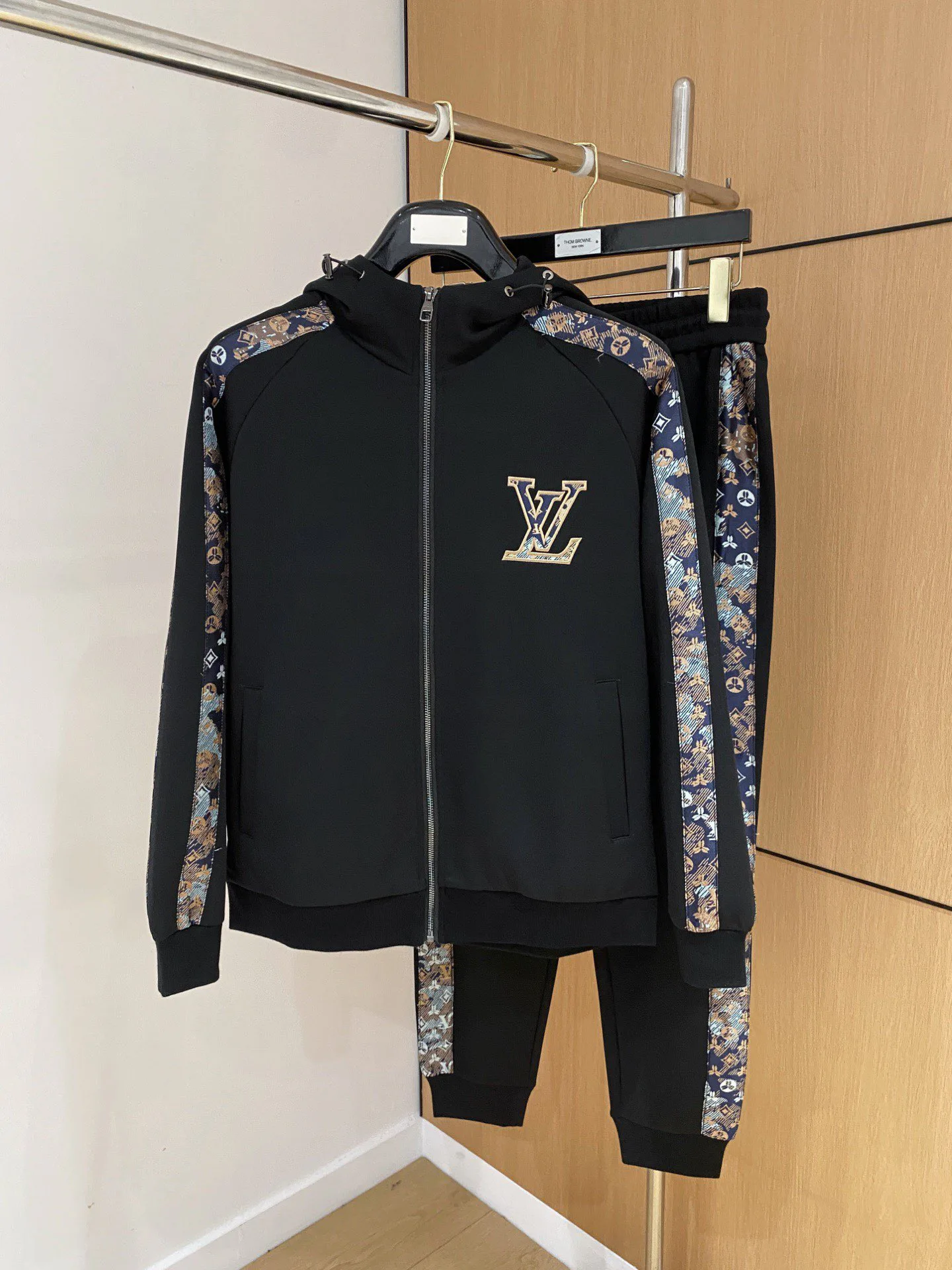 Костюмы Мужские Louis Vuitton 806799