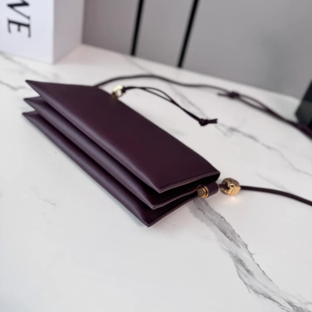 Клатчи Женские Loewe 11939135