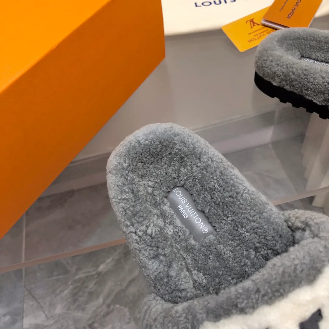 Тапочки Женские Louis Vuitton 489822