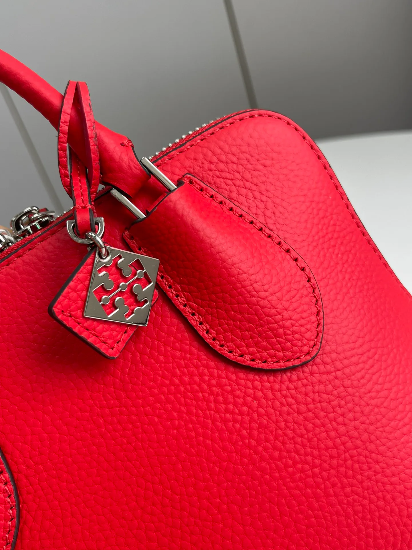 Сумки На Ремне Женские Tory Burch 22918