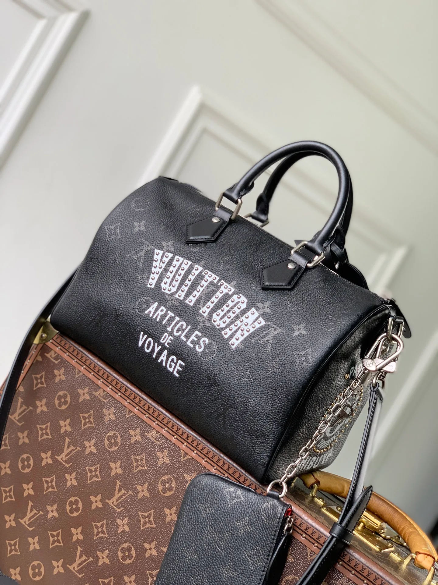 Классические Сумки Женские Louis Vuitton 18147544
