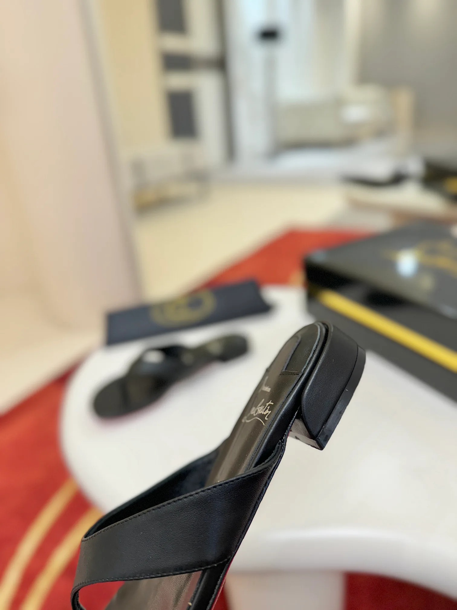 Шлепанцы Женские Christian Louboutin 177512