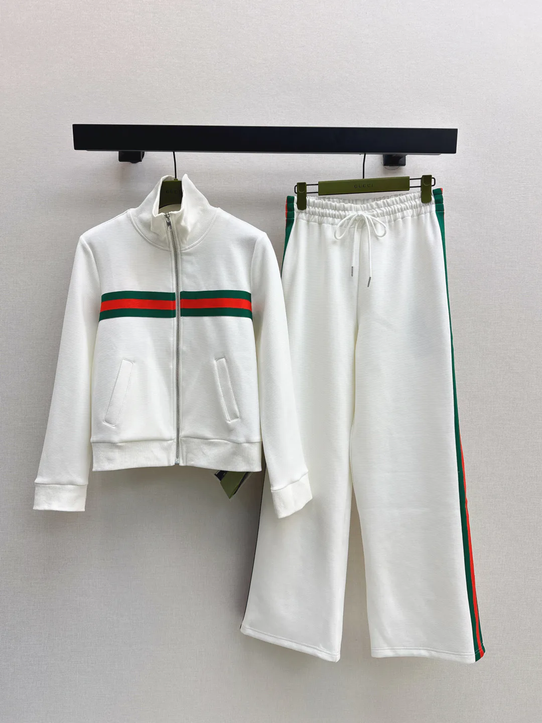 Костюмы Женские Gucci 63567