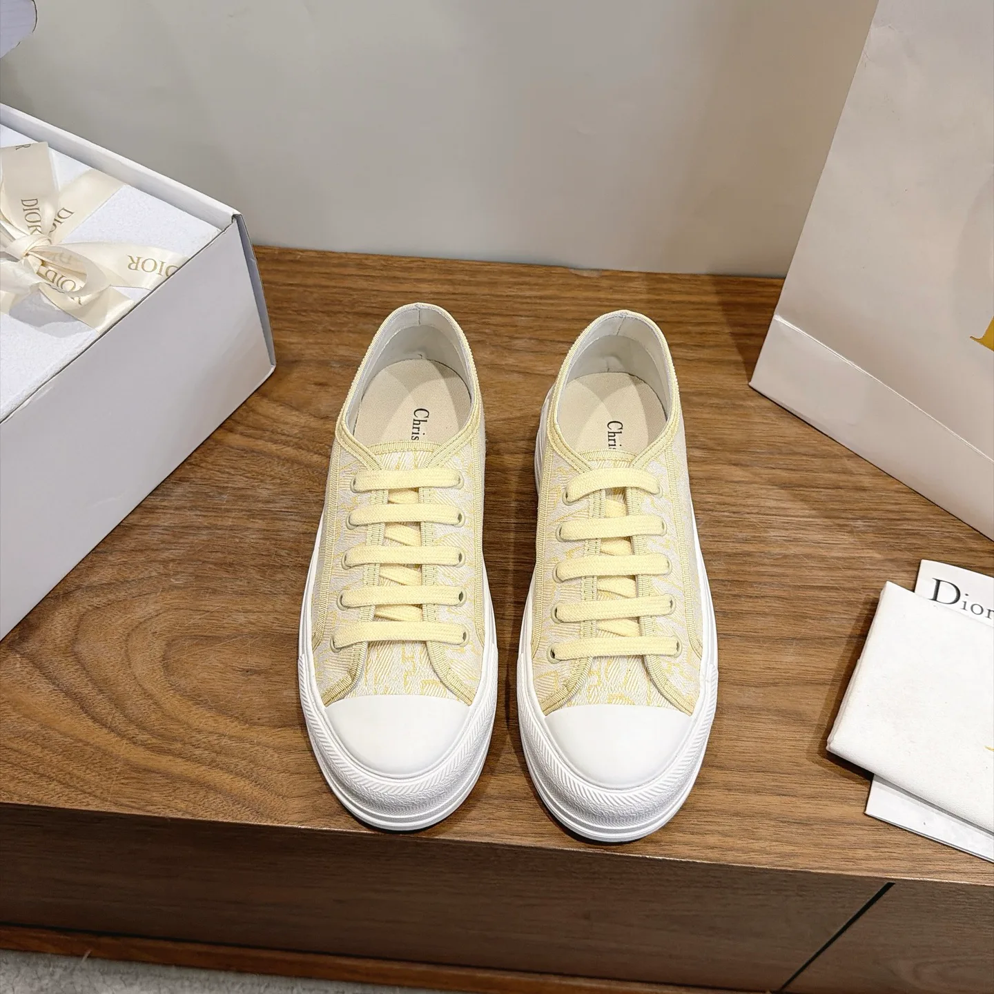 Кроссовки Женские Christian Dior 18034460