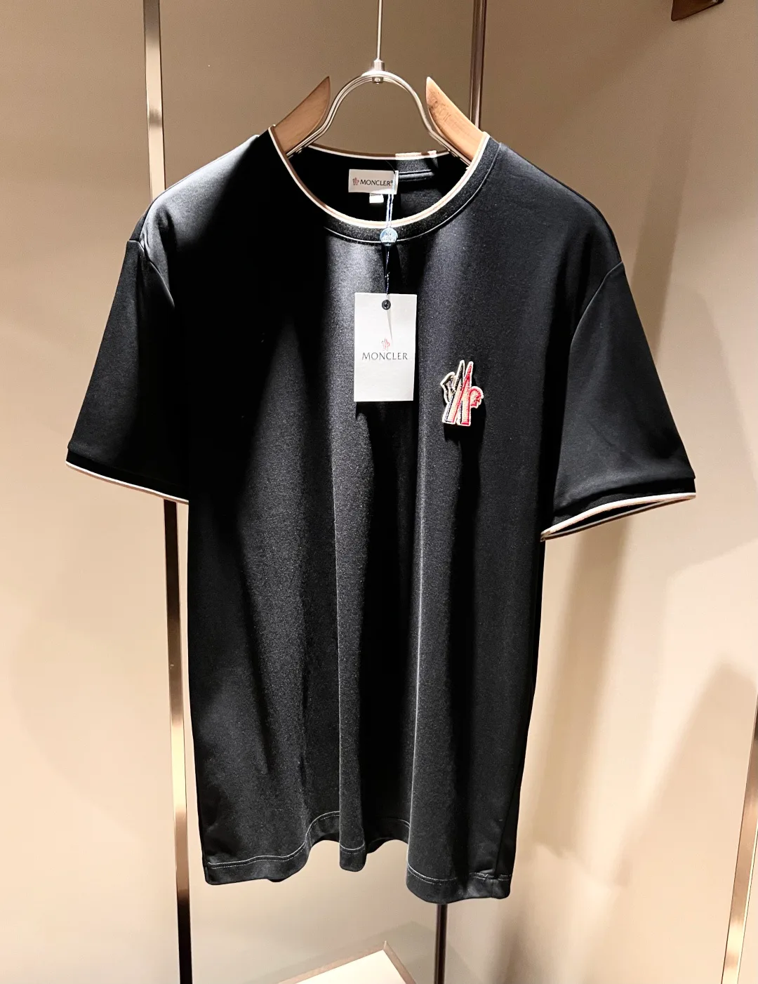 Футболки Мужские Moncler 17557503