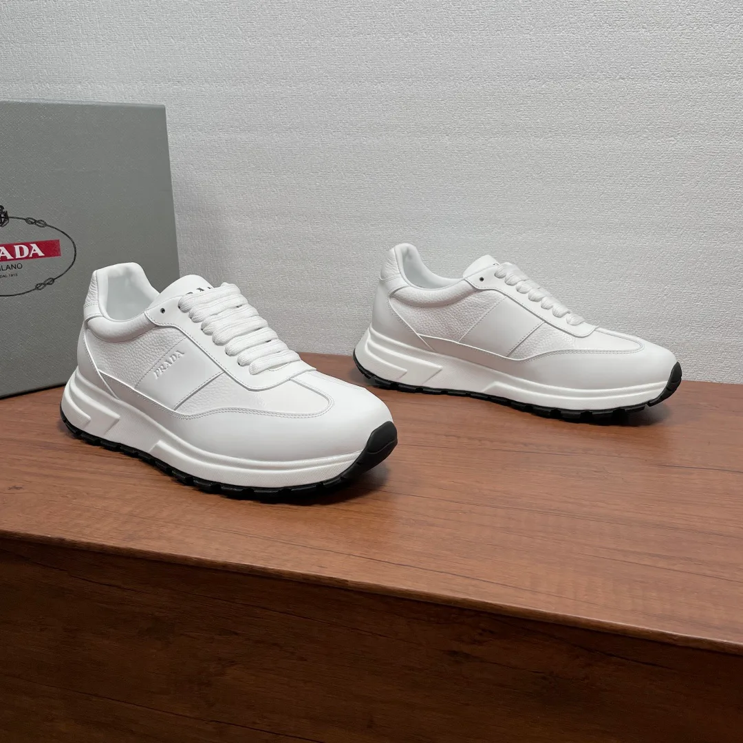 Кроссовки Мужские Prada 17542578