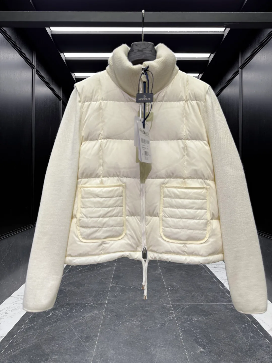 Куртки И Пуховики Женские Moncler 19572758
