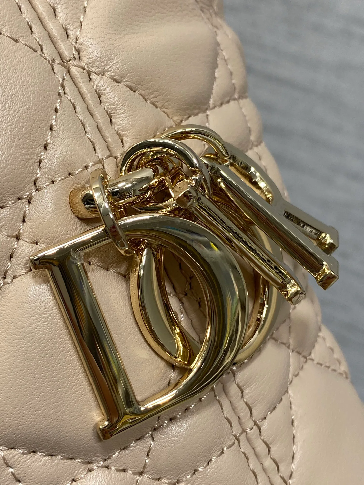 Классические Сумки Женские Christian Dior 18242112