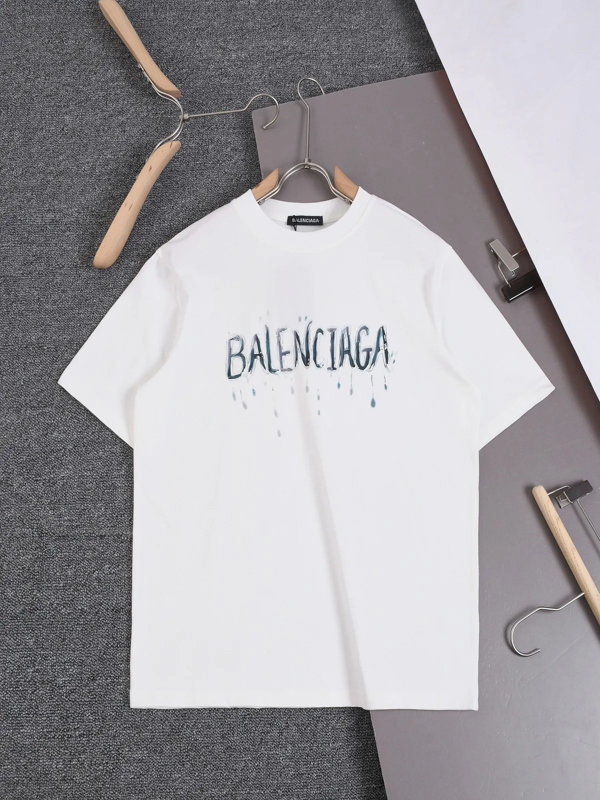 Футболки Женские Balenciaga 28408