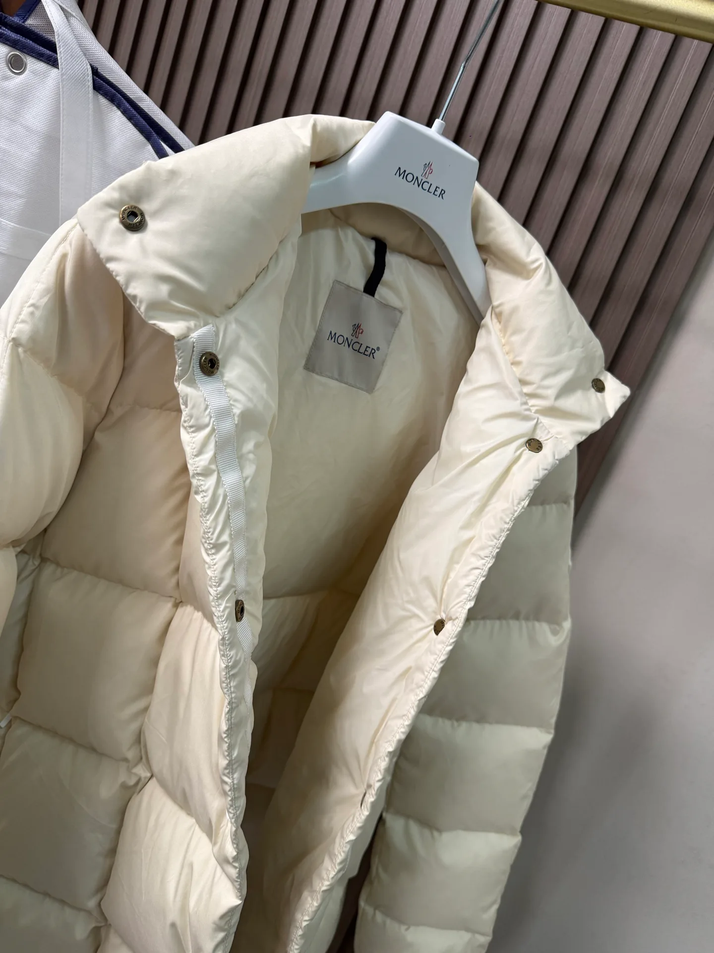 Куртки И Пуховики Женские Moncler 18825256