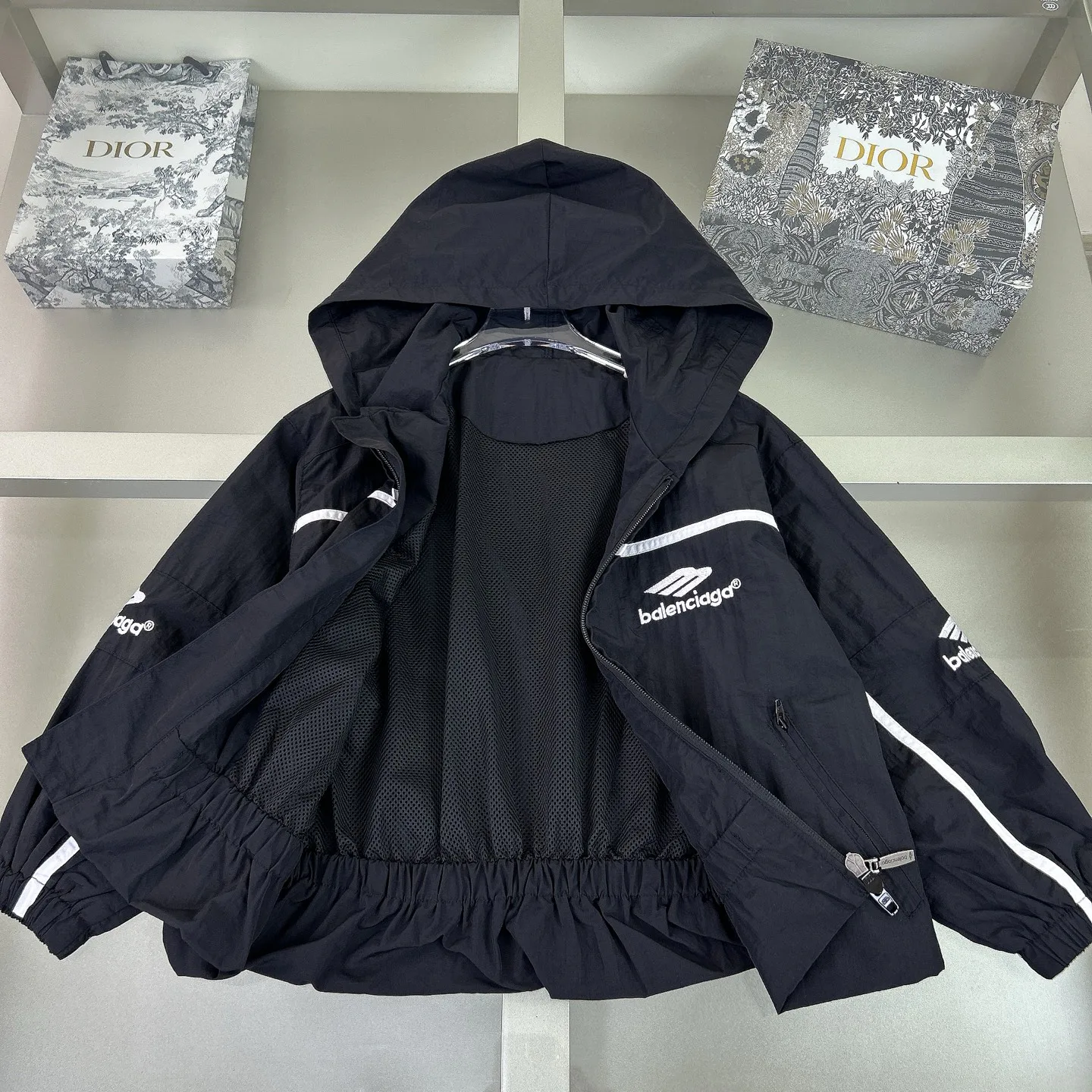 Куртки Женские Balenciaga Куртки Женские Balenciaga
