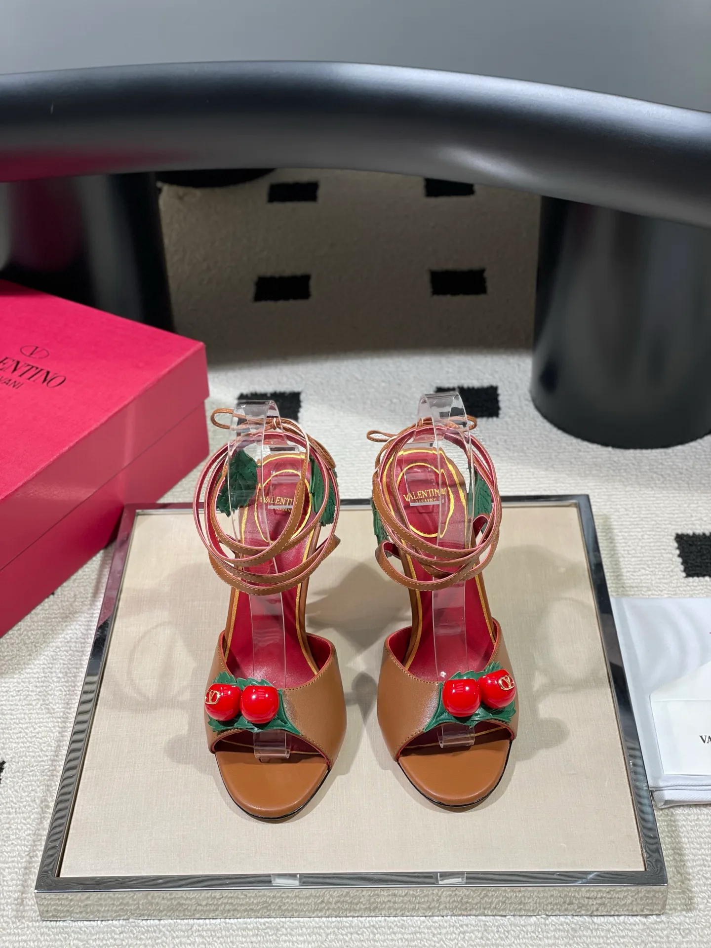 Босоножки Женские Valentino 13189670