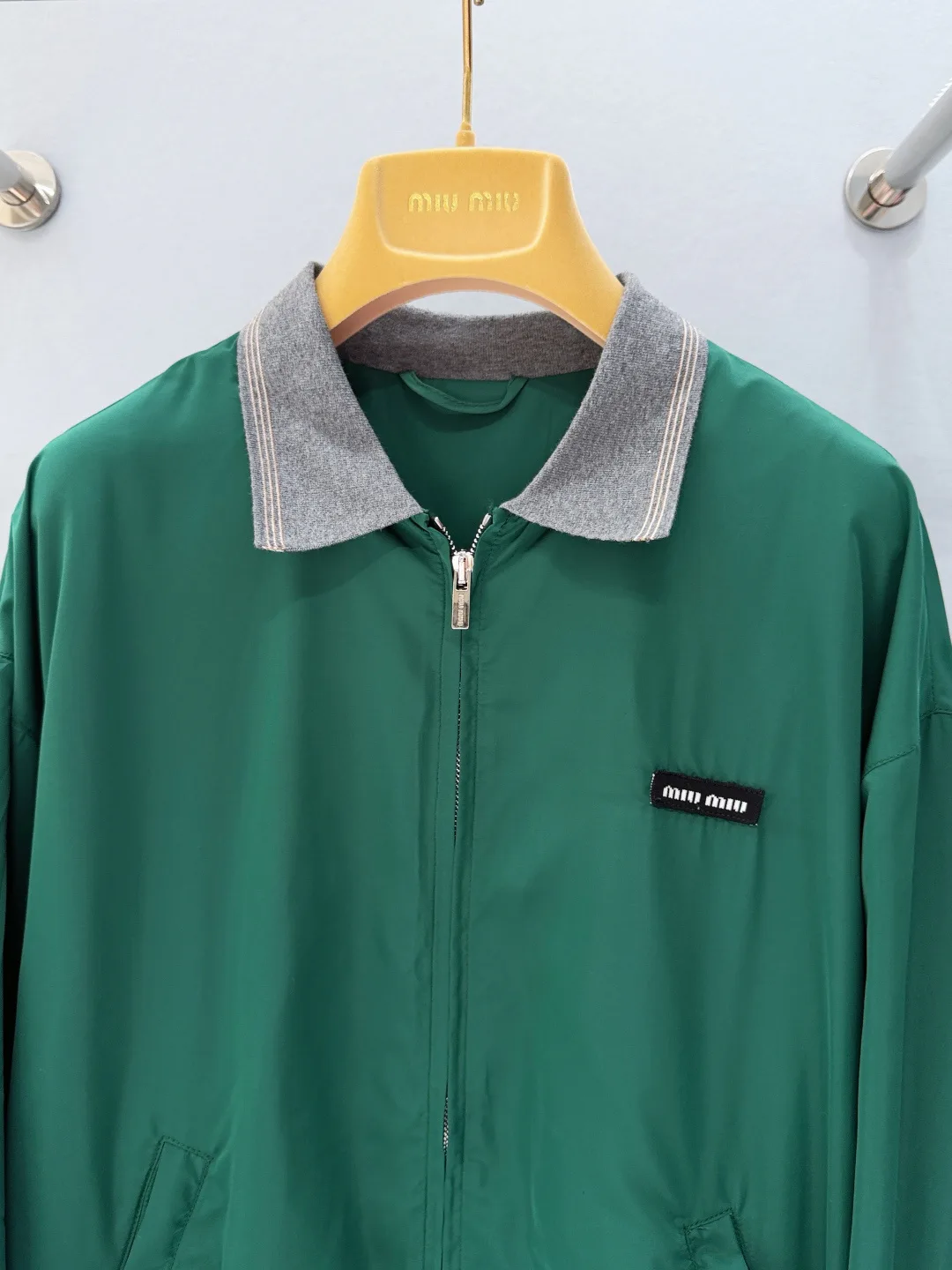 Куртки И Пуховики Женские Miu Miu 6129060