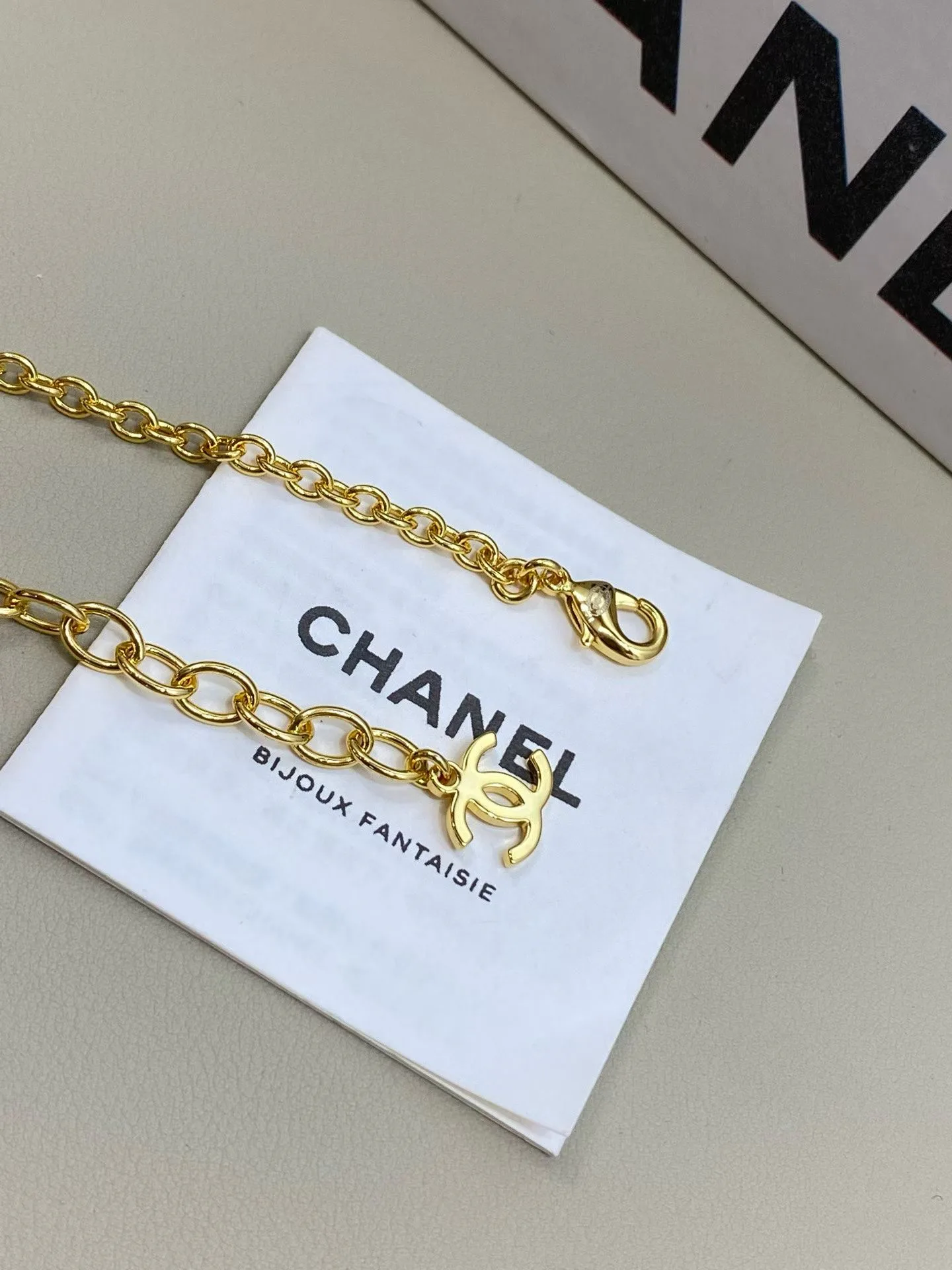 Бижутерия Chanel 18351214