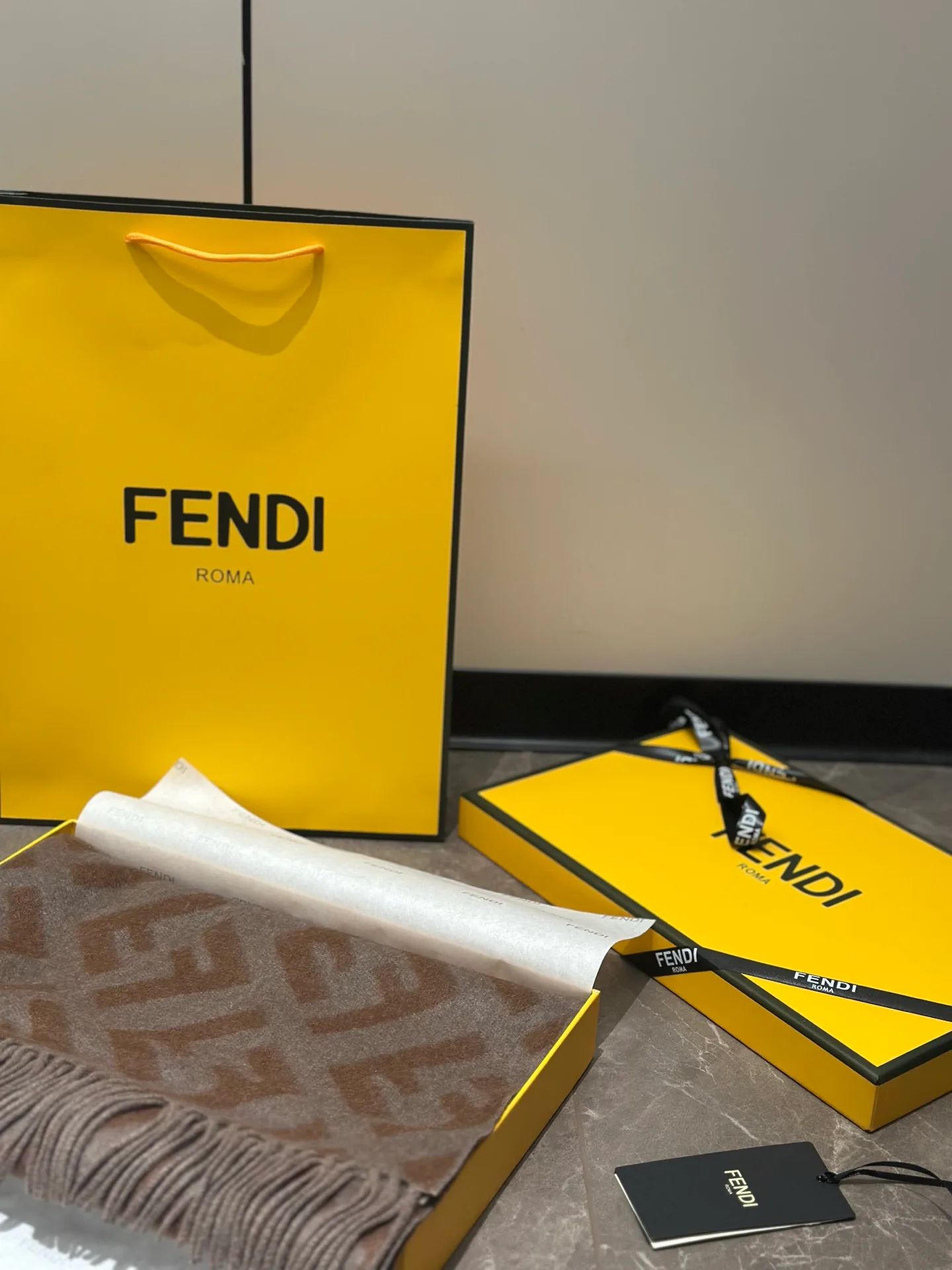Шарфы Fendi 436098