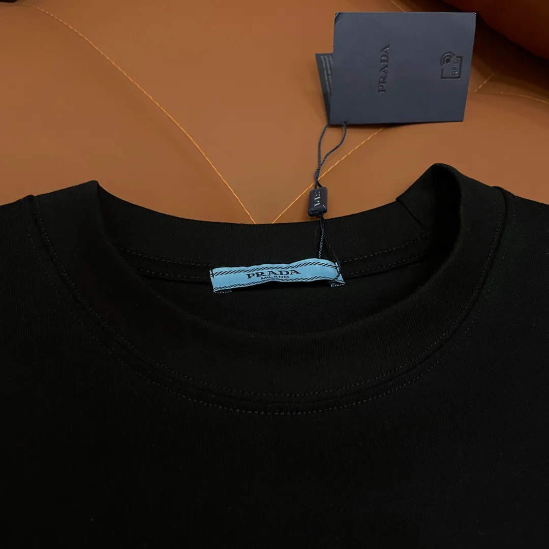 Футболки Женские Prada 12538567