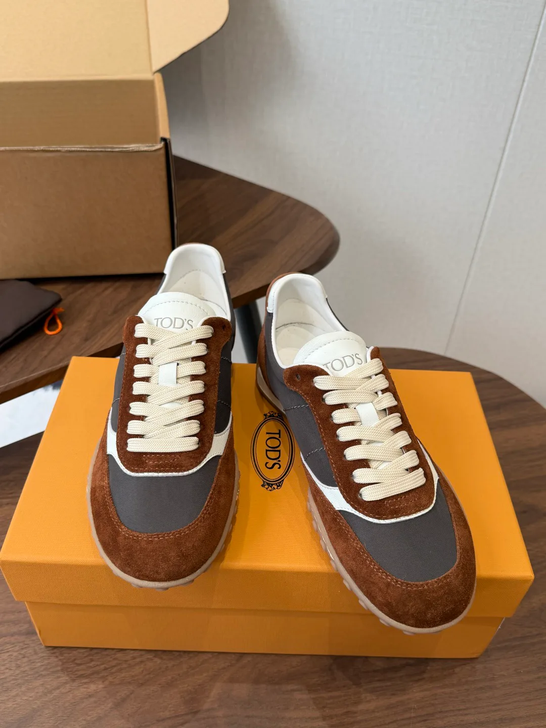 Кроссовки Женские Tod's 18687227