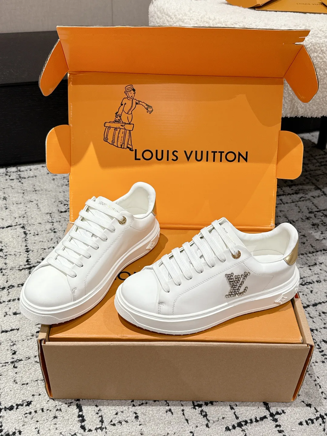 Кроссовки Женские Louis Vuitton 11214835