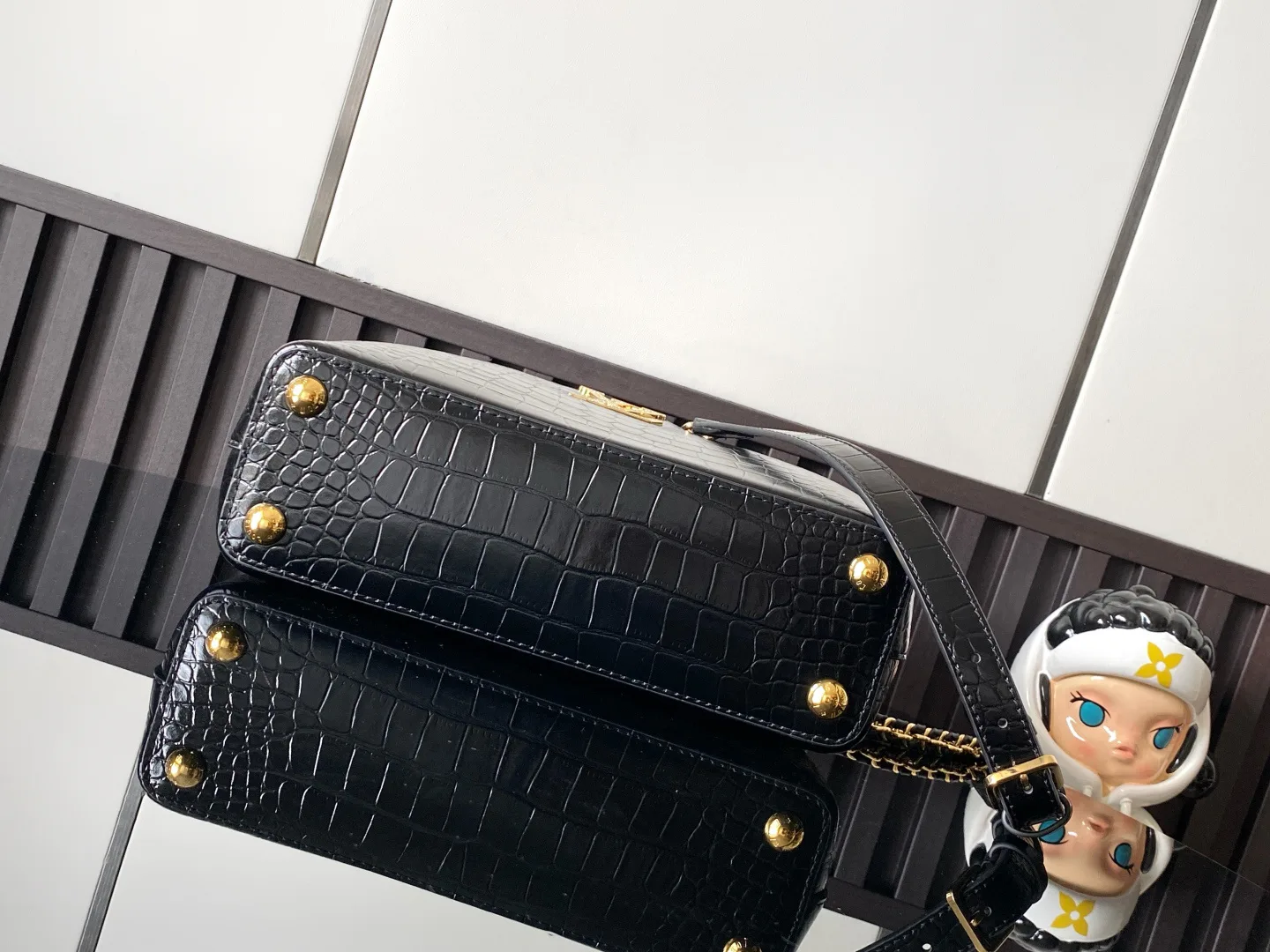 Классические Сумки Женские Louis Vuitton 18019351
