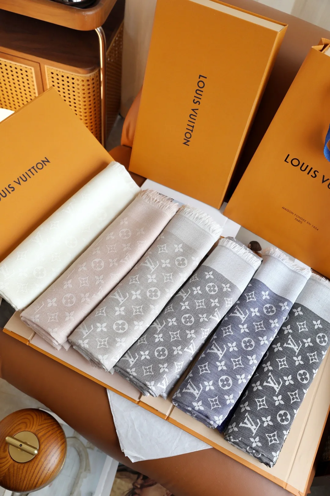 Шарфы Louis Vuitton 1431402