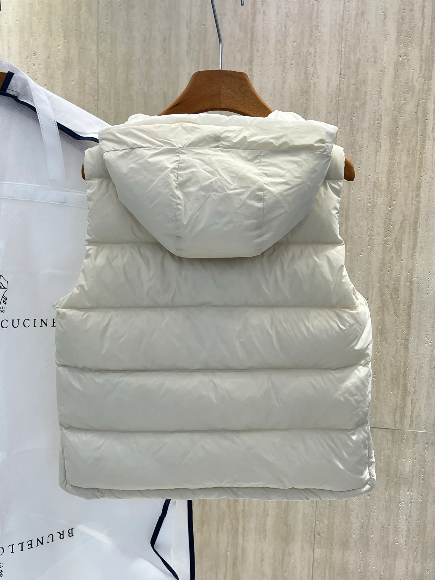 Жилеты Женские Brunello Cucinelli 18417988