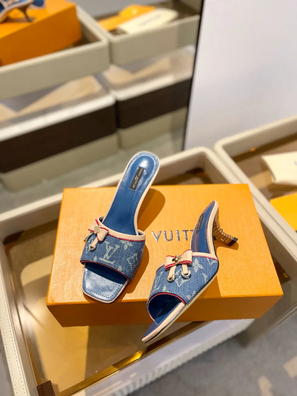 Босоножки Женские Louis Vuitton 9623499