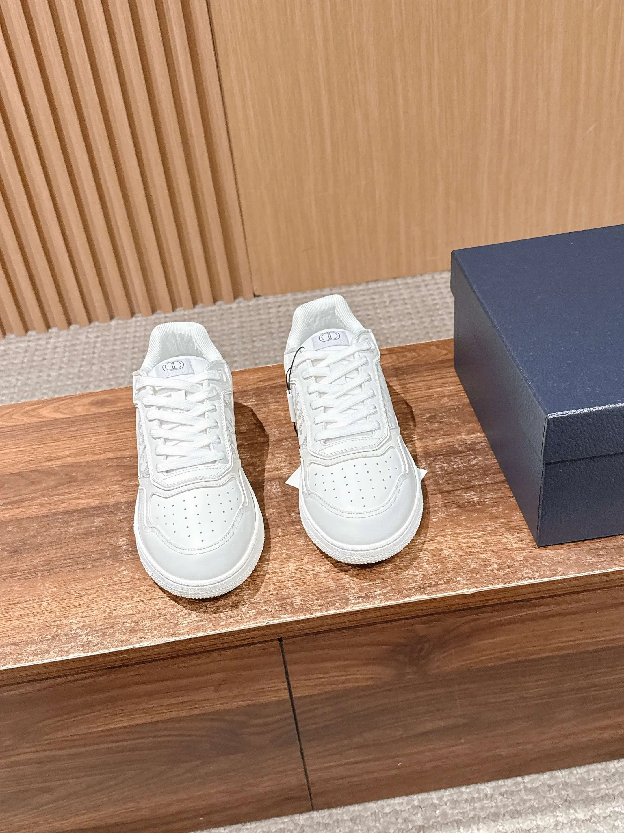 Кроссовки Мужские Christian Dior 4385853