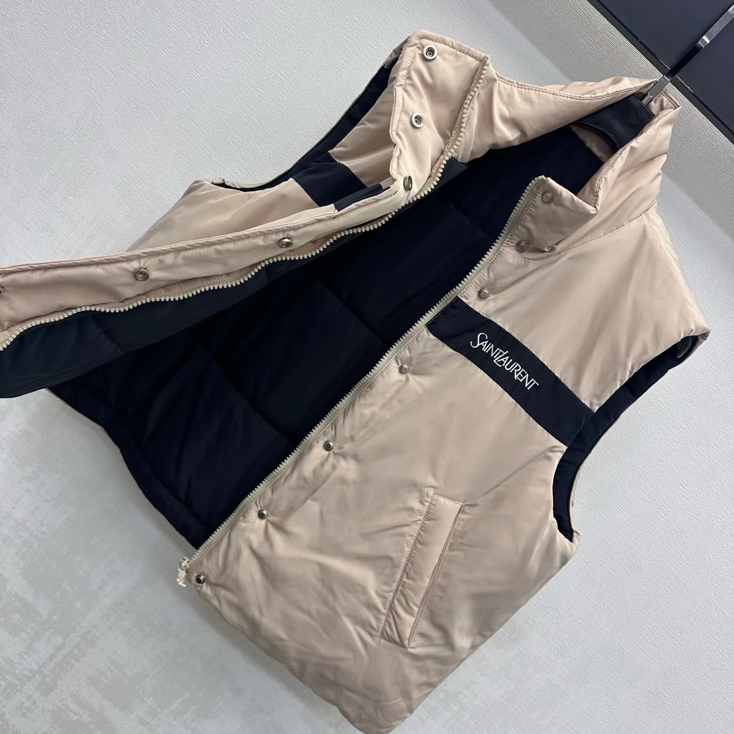 Жилеты Женские Saint Laurent 18226301