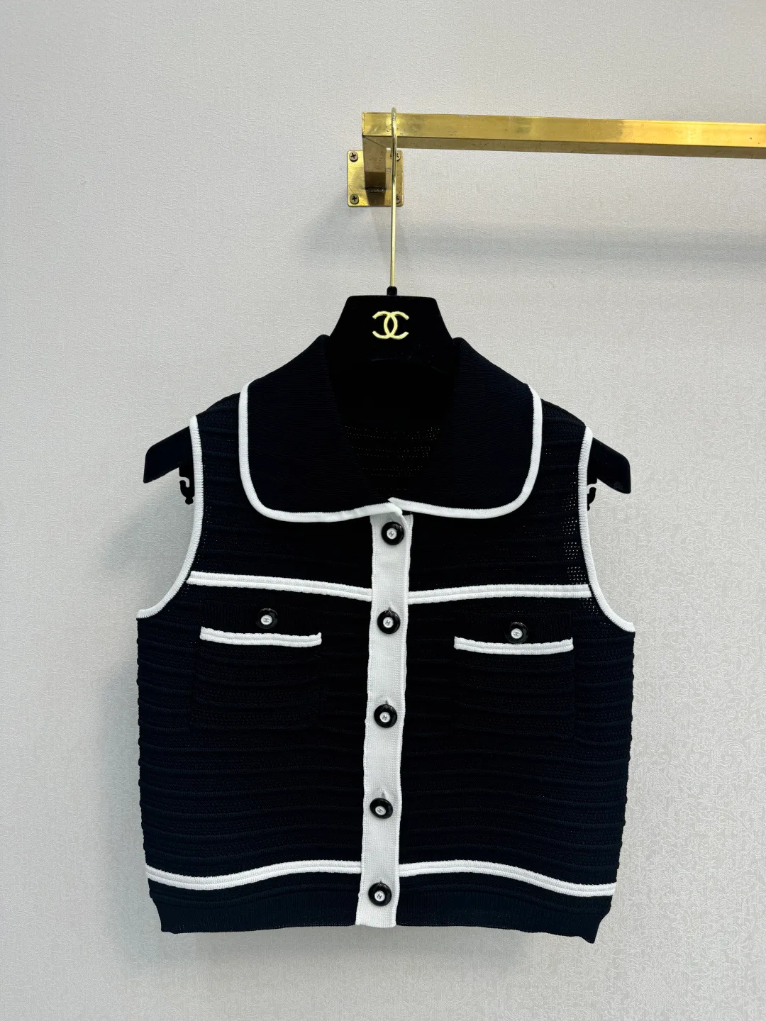 Жилеты Женские Chanel 11697178