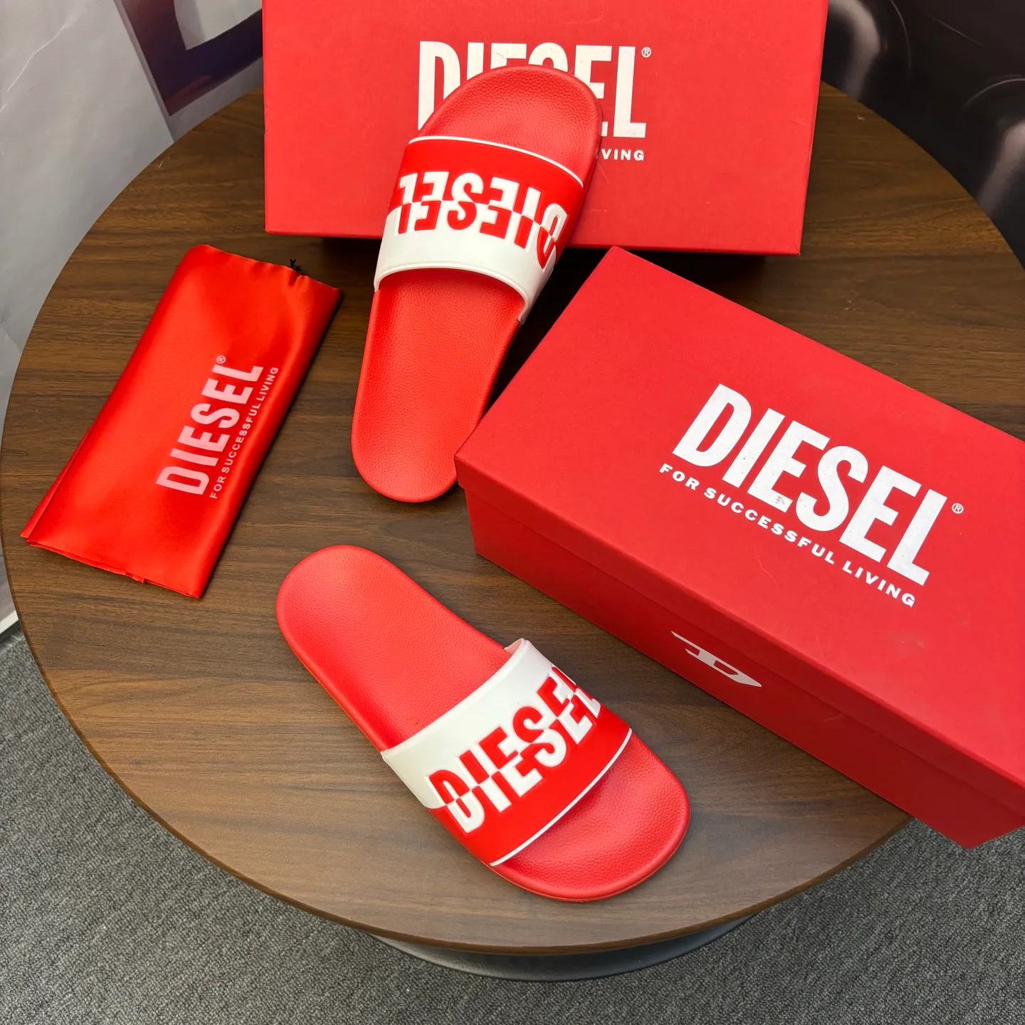 Шлепанцы Женские Diesel 10611191