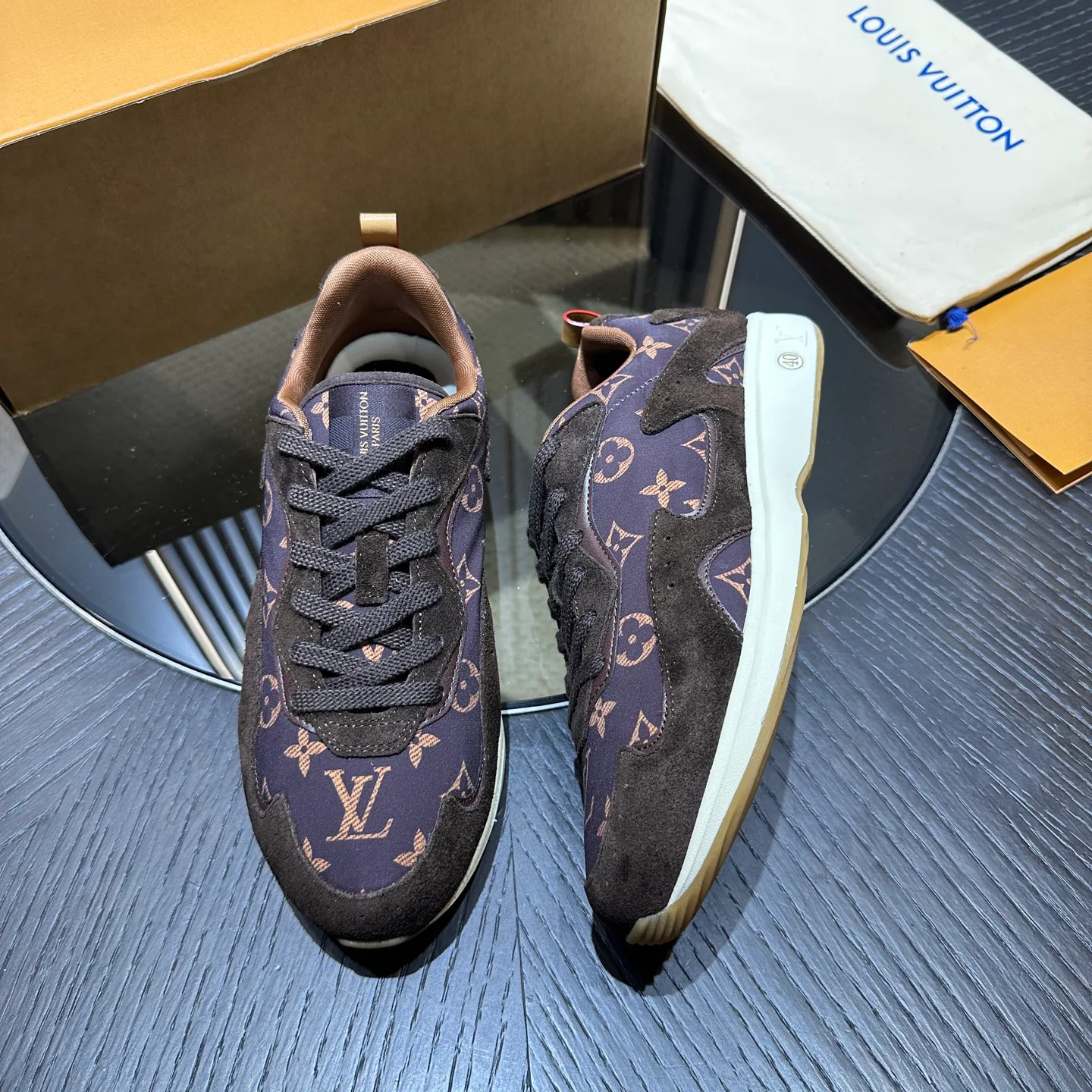 Кроссовки Мужские Louis Vuitton 18694178