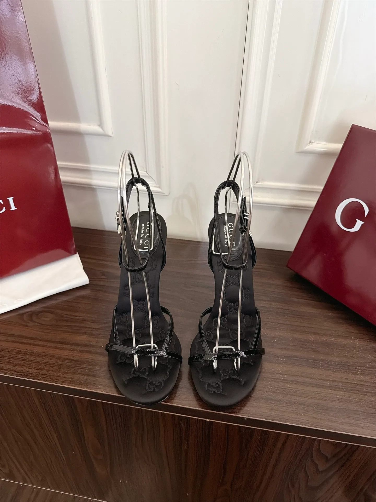 Босоножки Женские Gucci 19314655