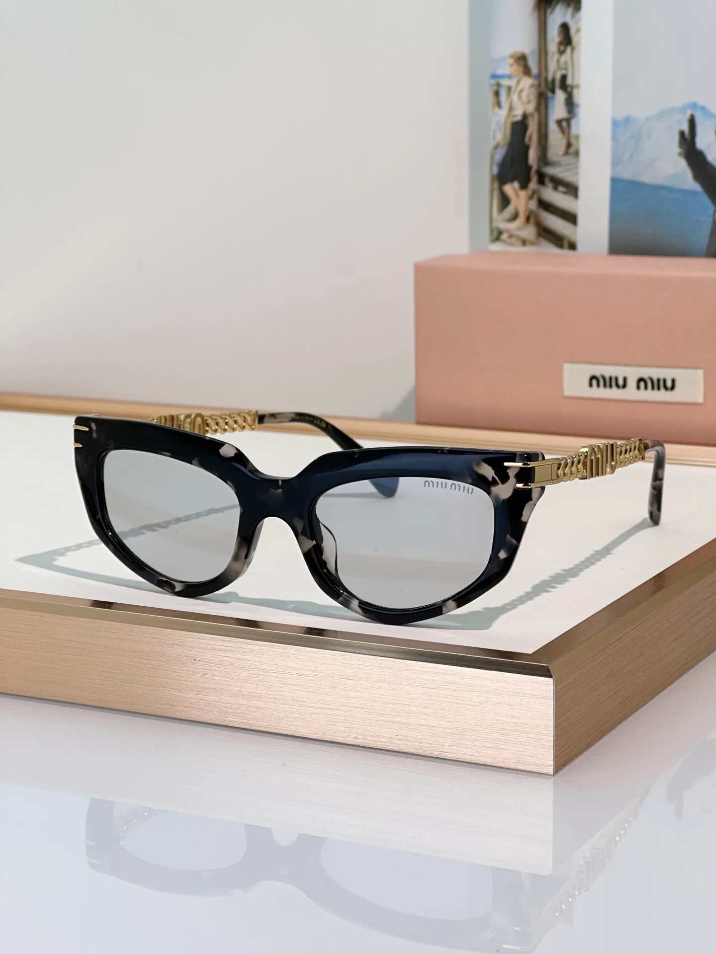 Очки Miu Miu 12959430