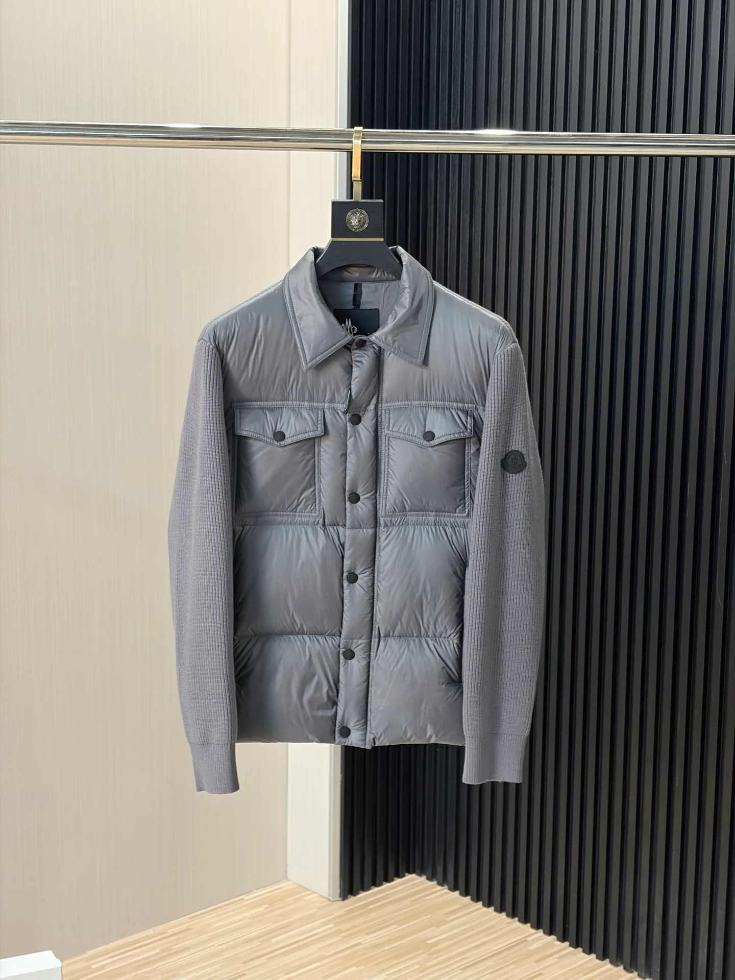 Куртки И Пуховики Женские Moncler 18391734