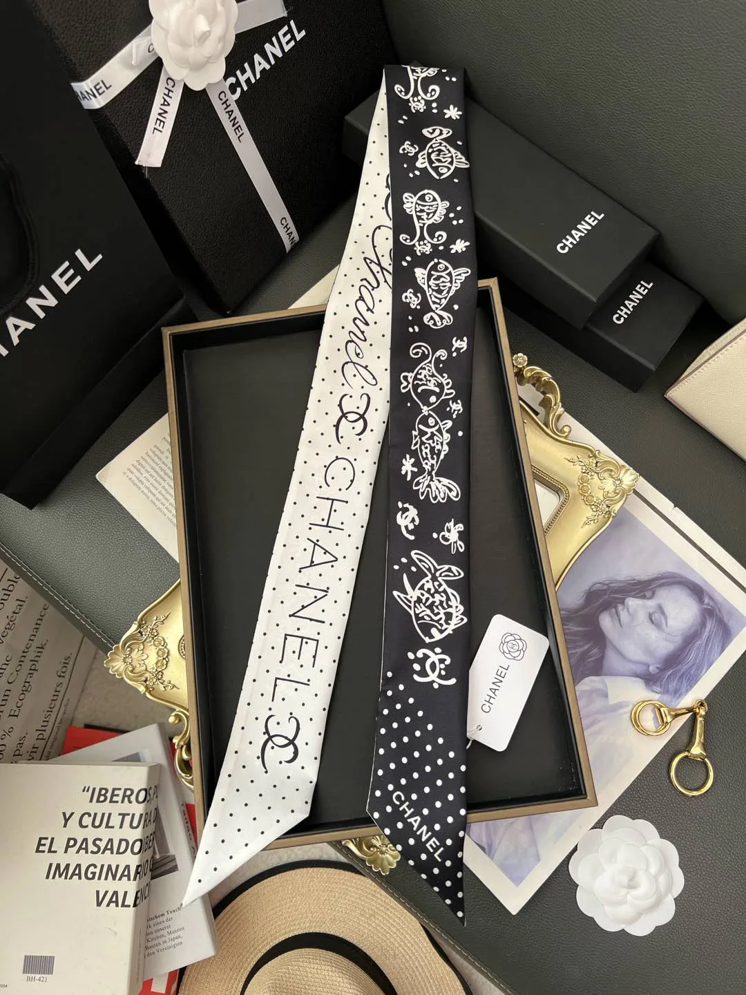 Платки Chanel 18675571