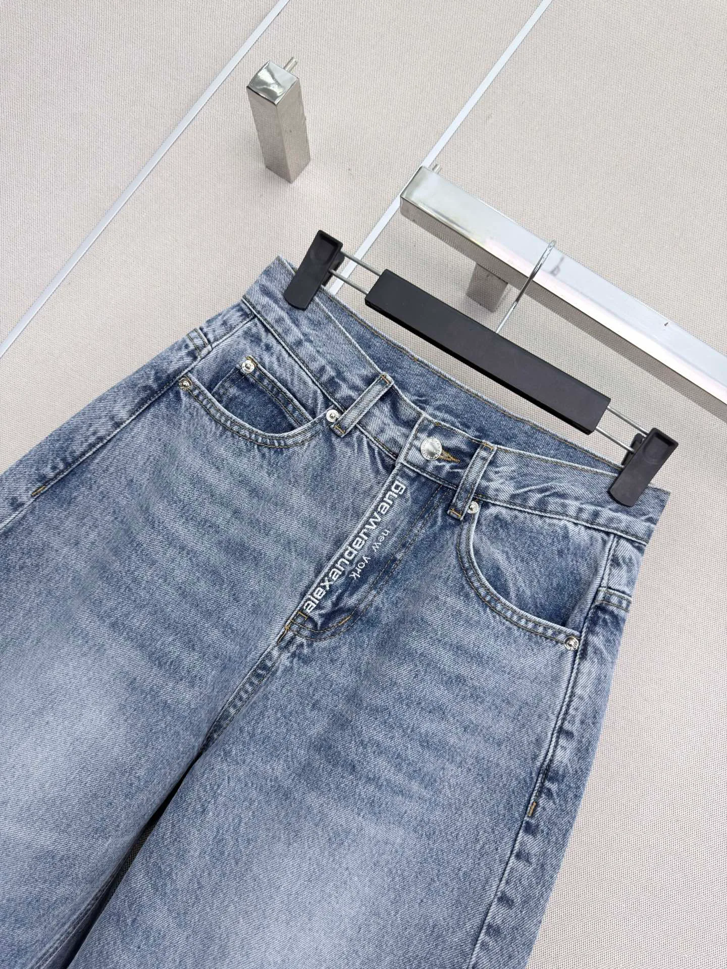 Джинсы Женские Alexander Wang 19402862