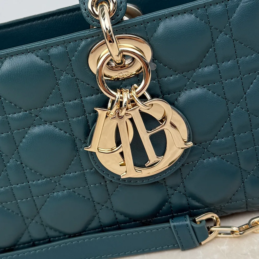 Классические Сумки Женские Christian Dior 18242046