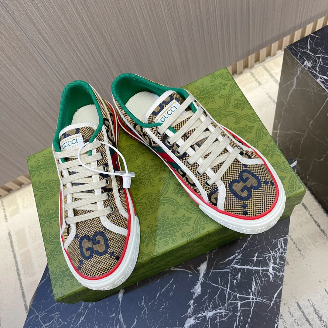 Кроссовки Женские Gucci 19691196