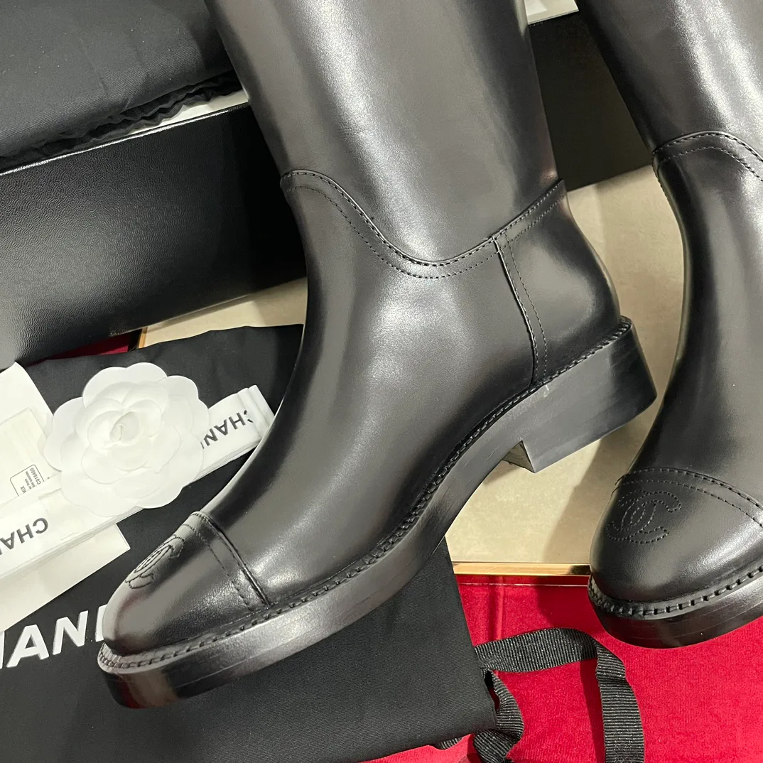 Сапоги Женские Chanel 18258256