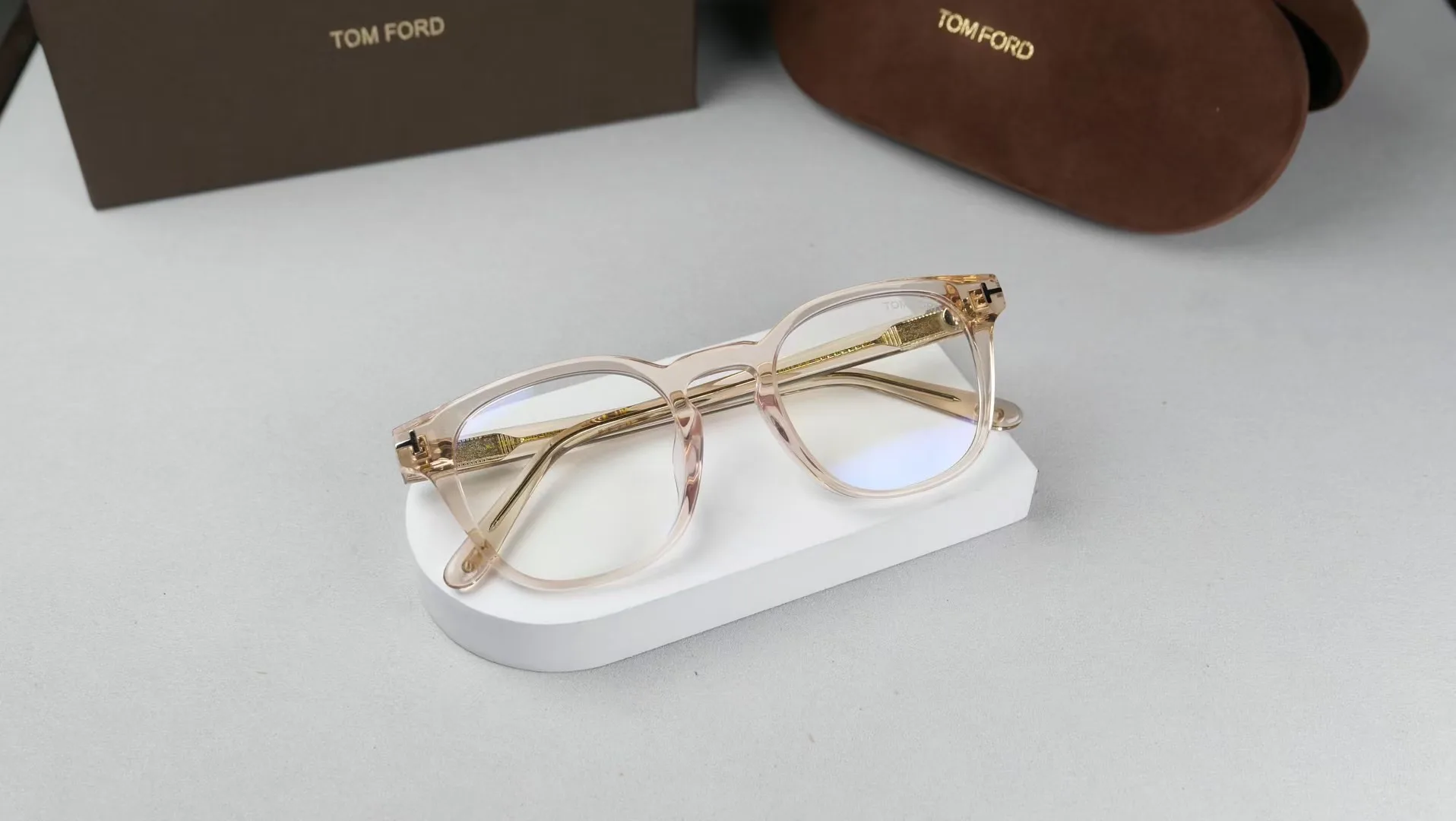 Очки Tom Ford 8726