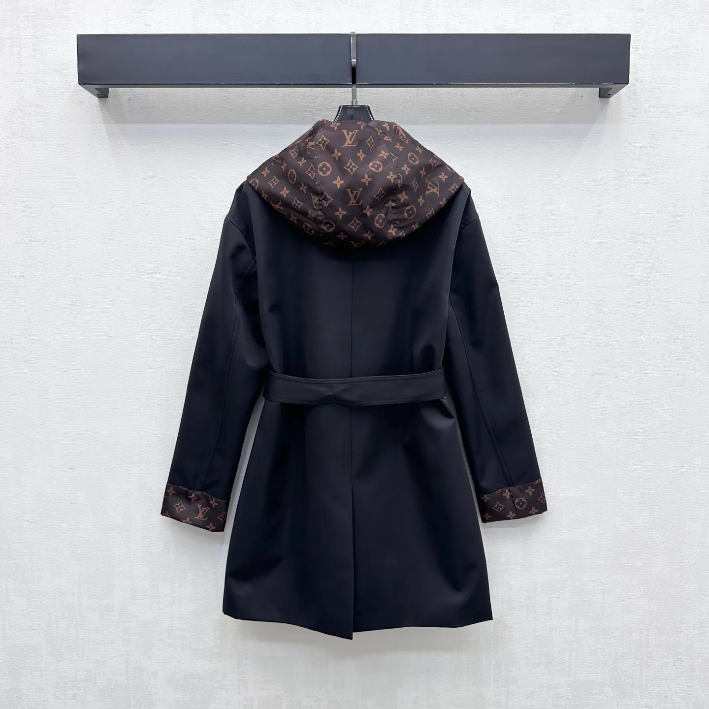 Тренчи Женские Louis Vuitton 18555706