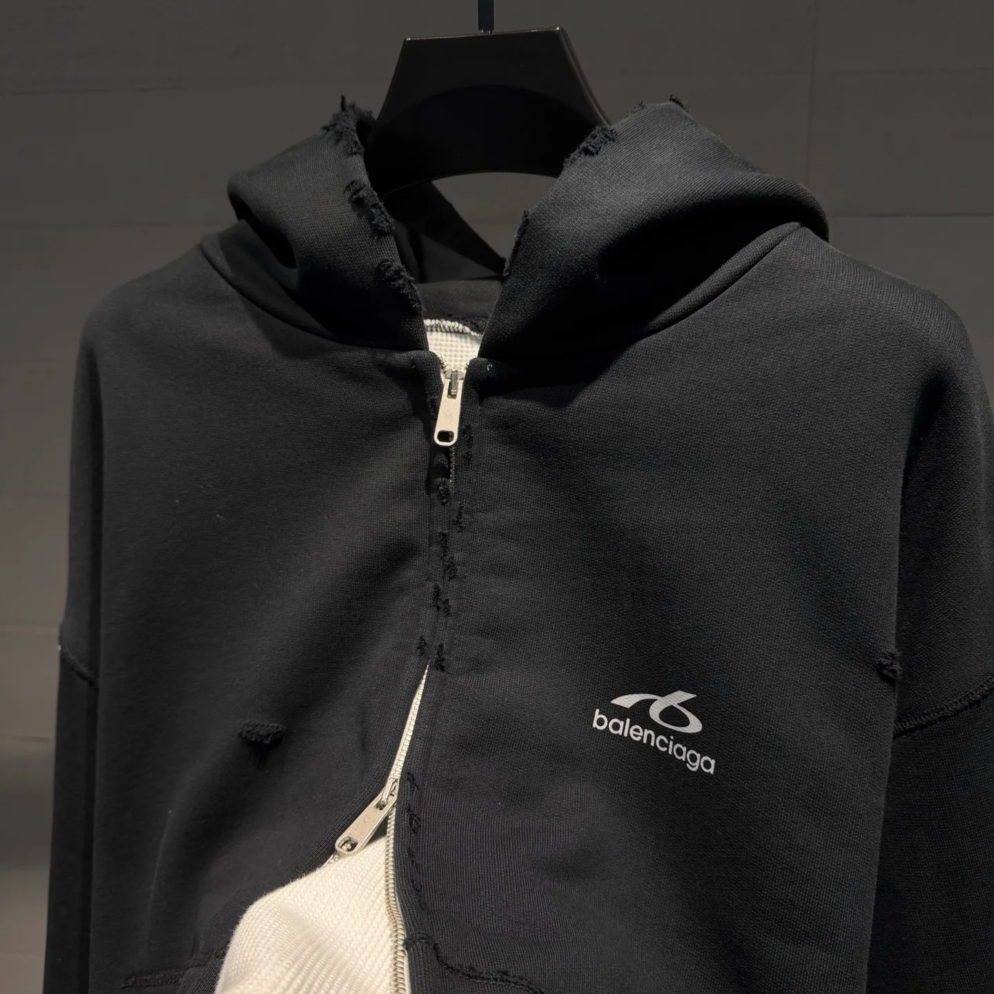 Свитшоты И Худи Мужские Balenciaga 17932642