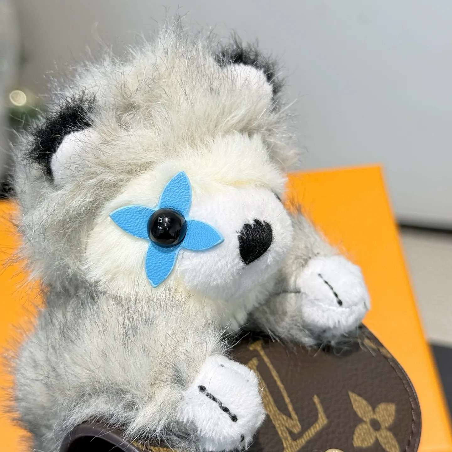 Ключницы Louis Vuitton 17886408
