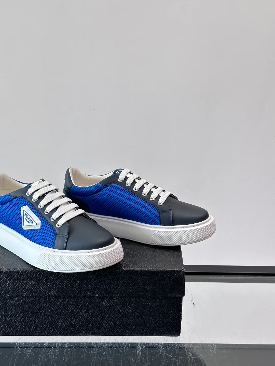 Кроссовки Мужские Prada 17497960
