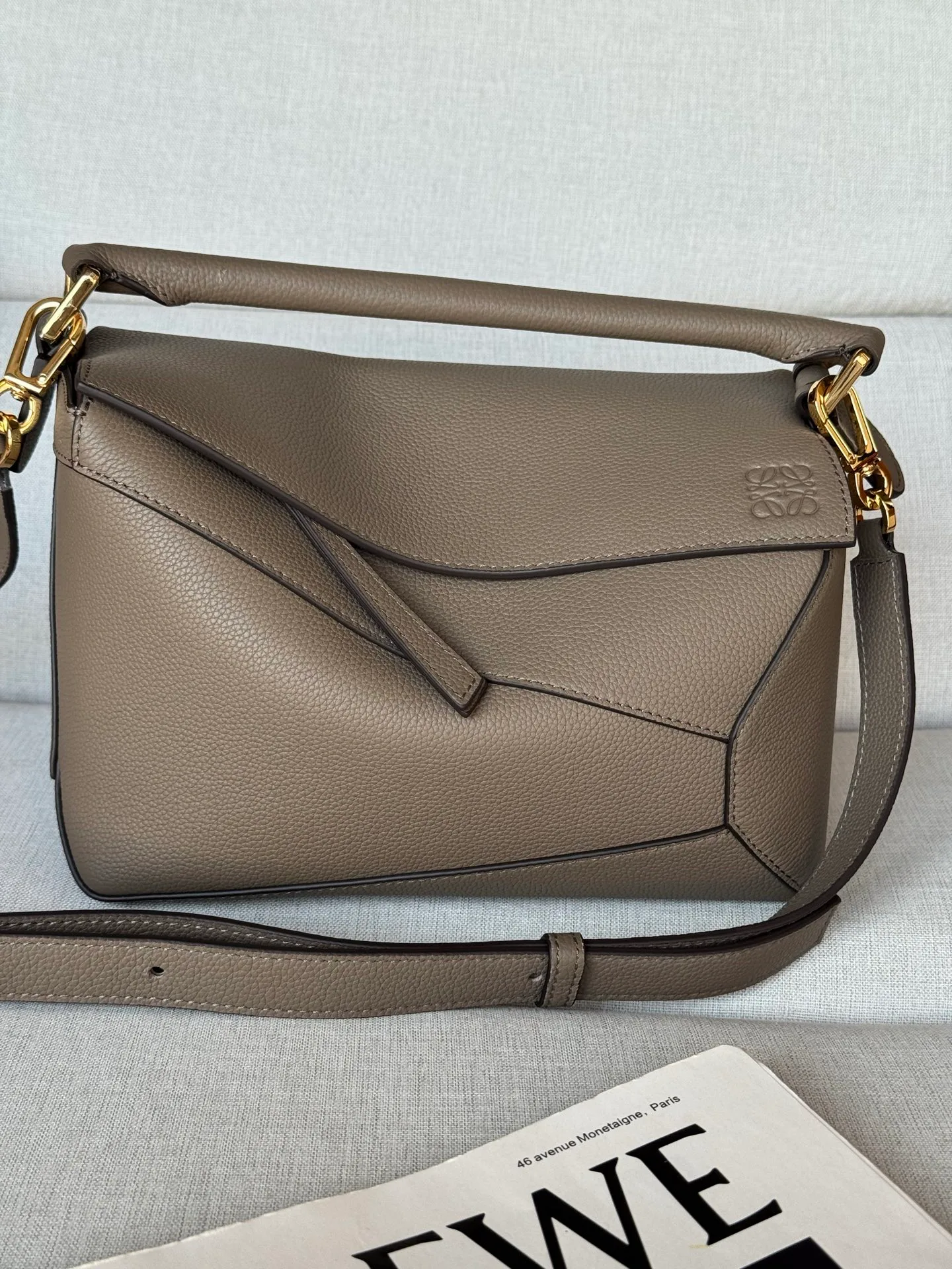 Классические Сумки Женские Loewe 13339552