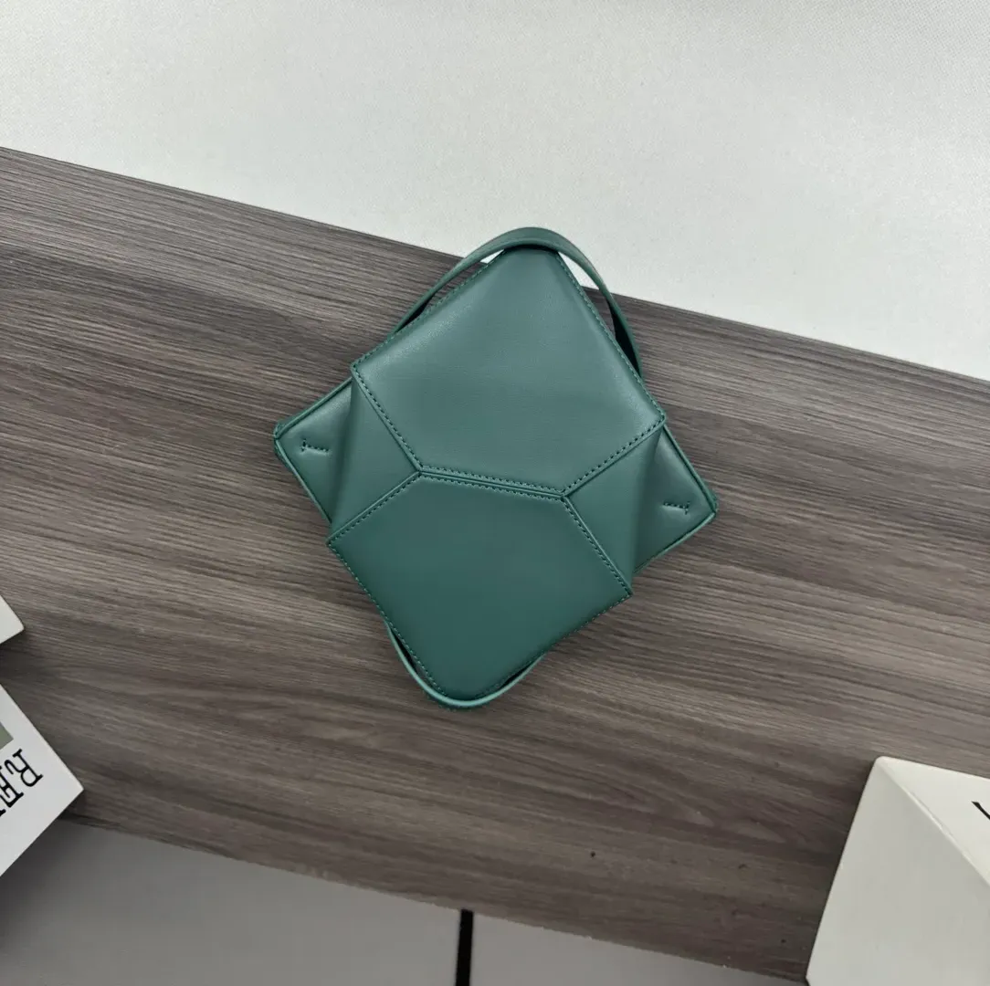Сумки На Ремне Женские Loewe 245224