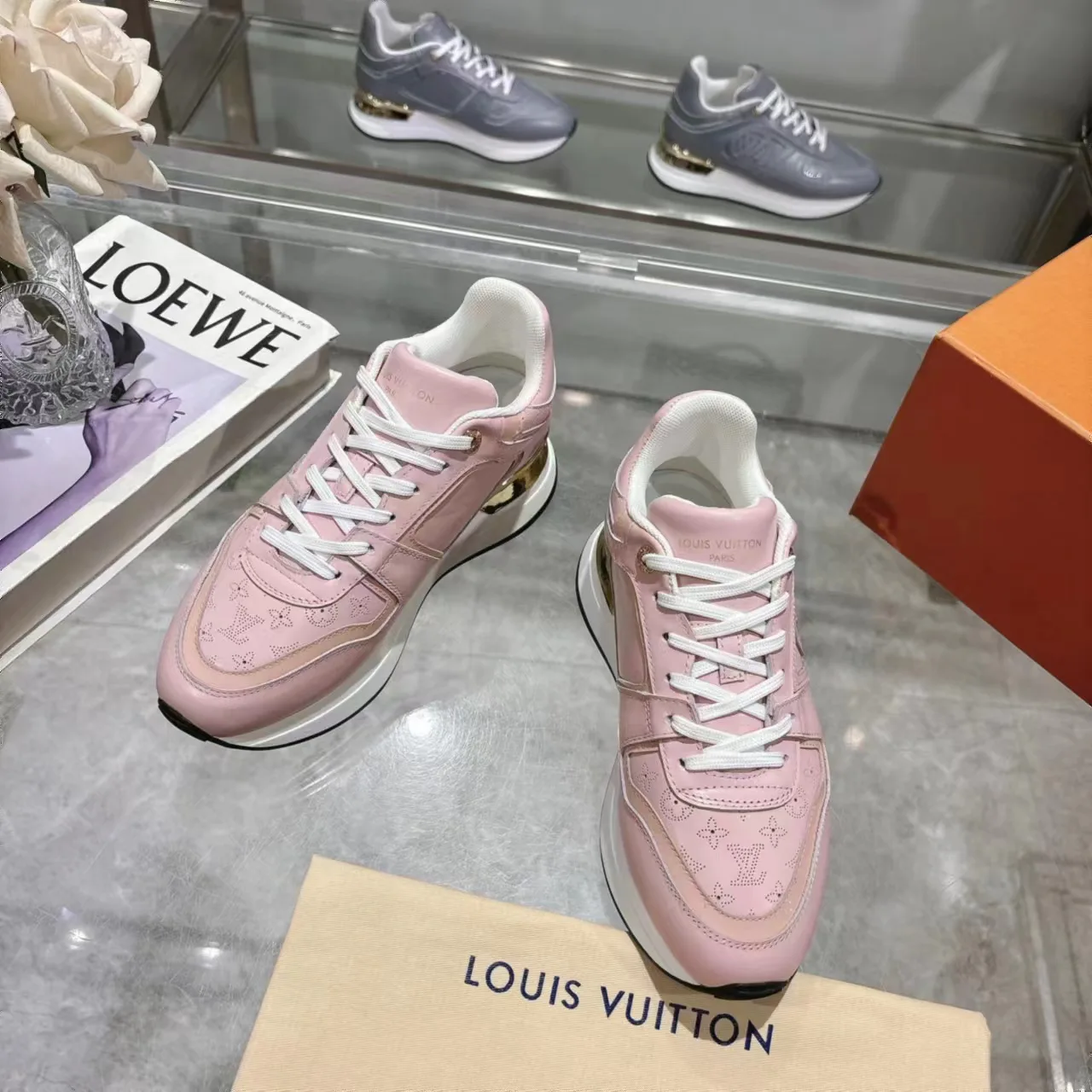 Кроссовки Женские Louis Vuitton 1284521