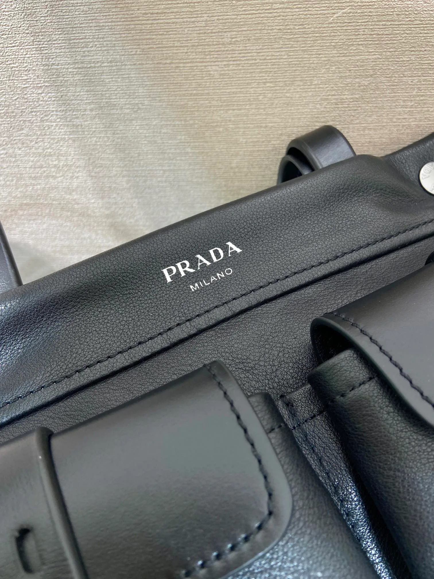 Классические Сумки Женские Prada 11886395