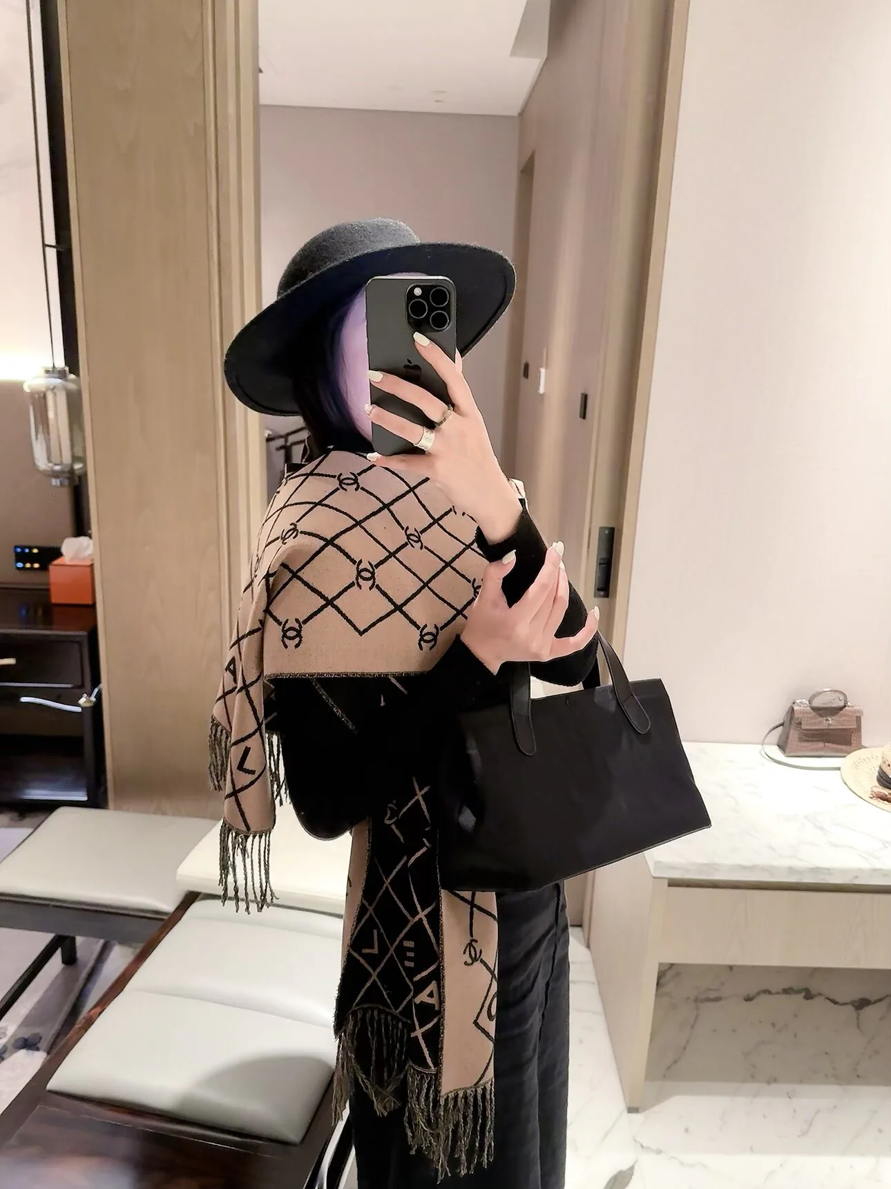 Шарфы Chanel 18377548