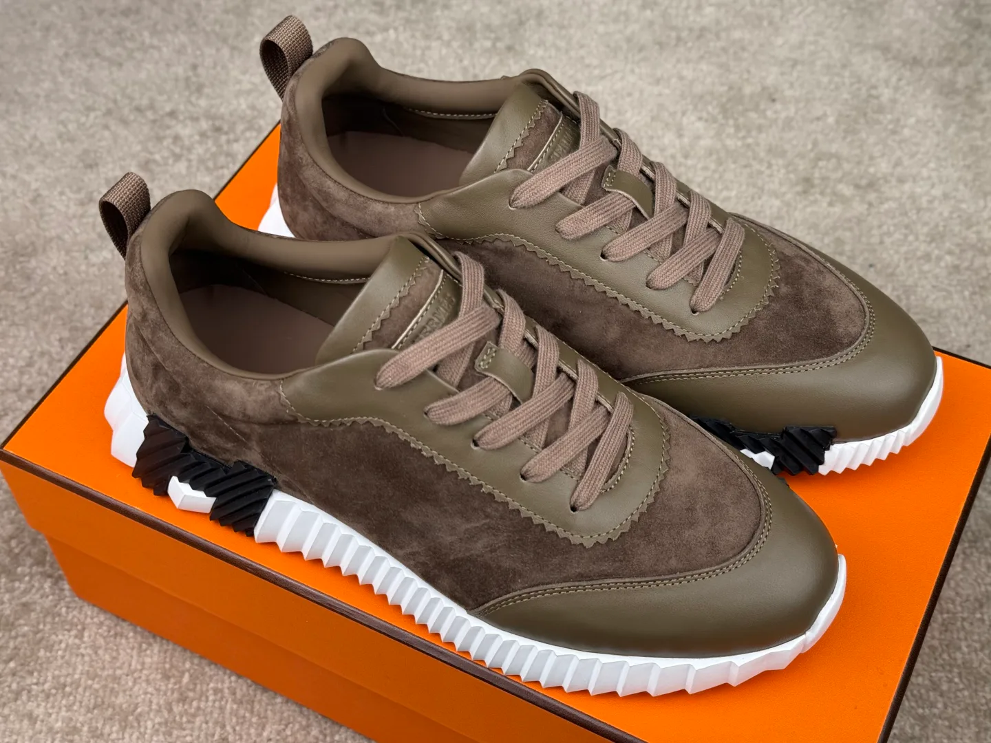 Кроссовки Женские Hermes 72580